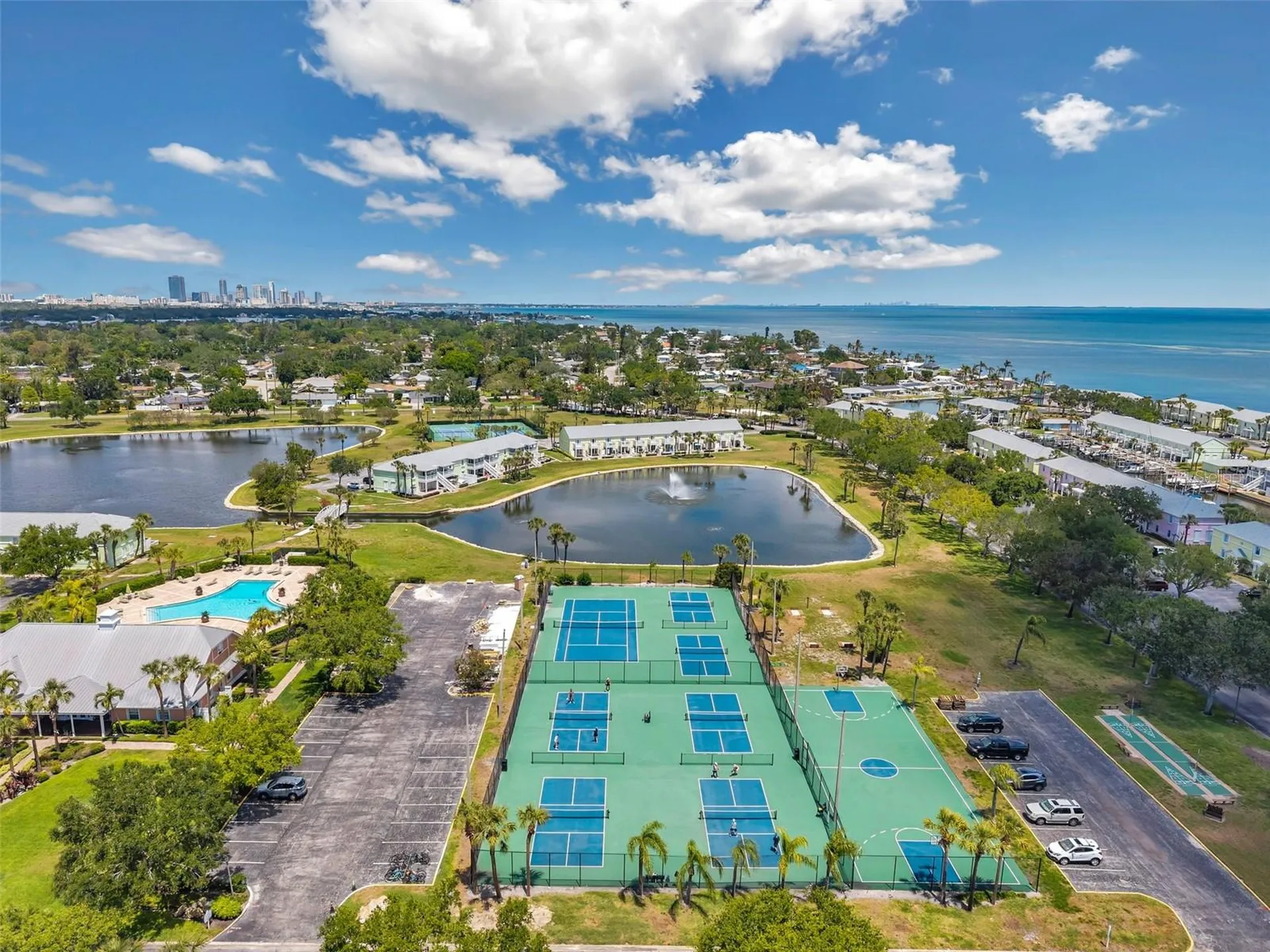 4768 Coquina Key Drive SE St Petersburg FL 33705