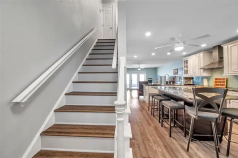 4768 Coquina Key Drive SE St Petersburg FL 33705