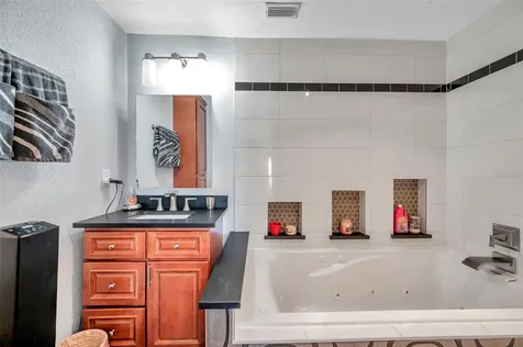 4768 Coquina Key Drive SE St Petersburg FL 33705