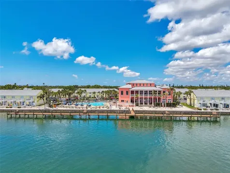 4768 Coquina Key Drive SE St Petersburg FL 33705