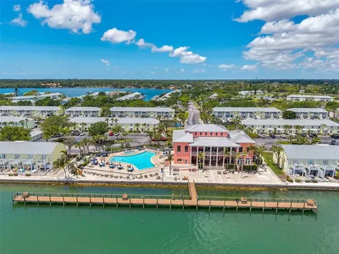 4768 Coquina Key Drive SE St Petersburg FL 33705