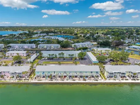 4768 Coquina Key Drive SE St Petersburg FL 33705