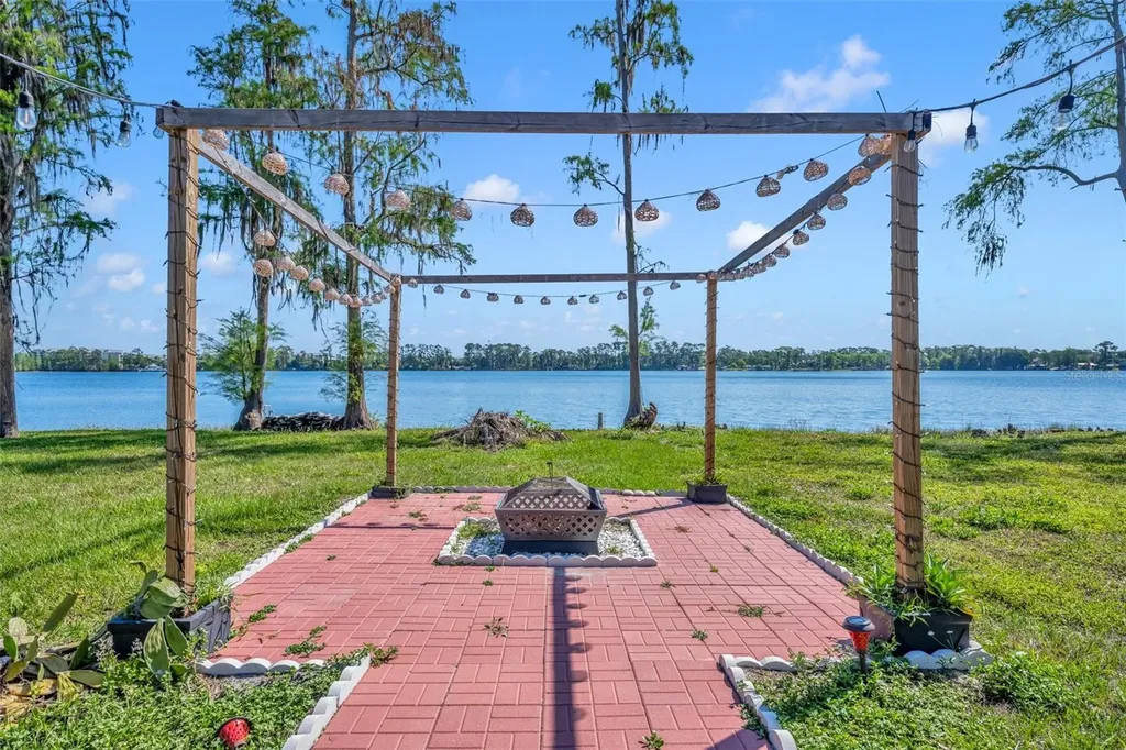 7420 Lake Willis Drive Orlando FL 32821