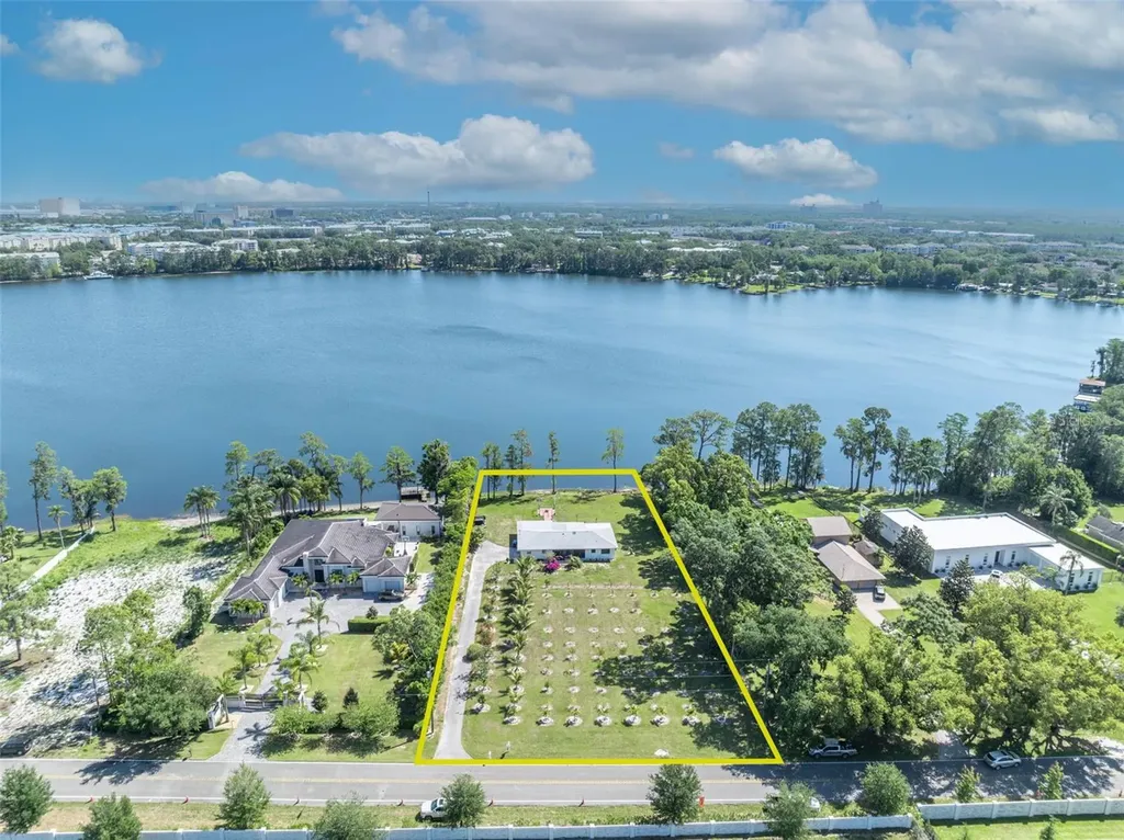 7420 Lake Willis Drive Orlando FL 32821