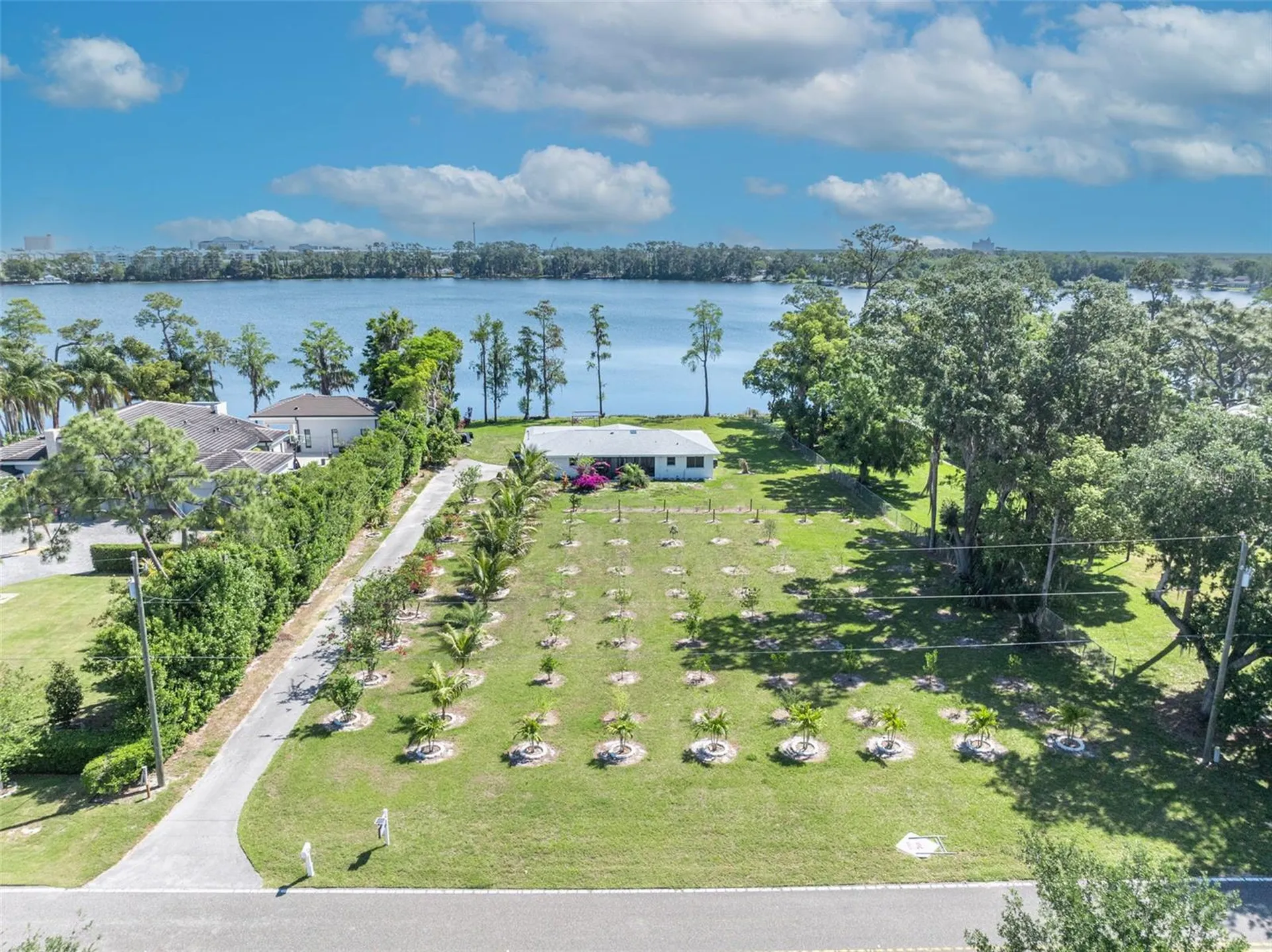 7420 Lake Willis Drive Orlando FL 32821