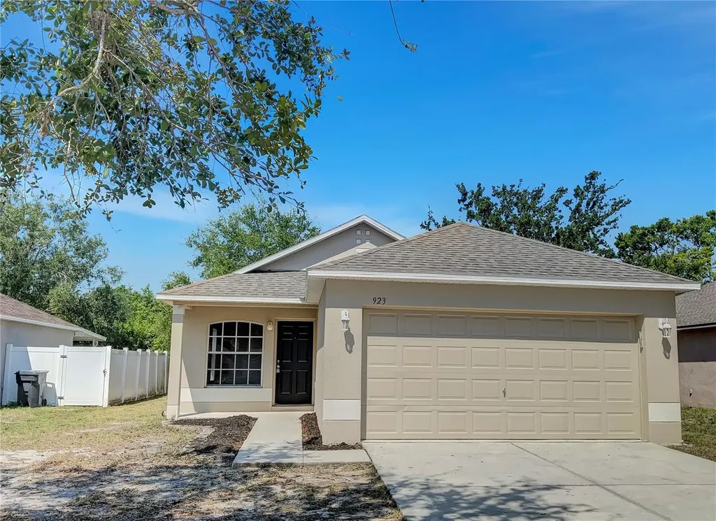 923 Brenton Leaf Drive Ruskin FL 33570