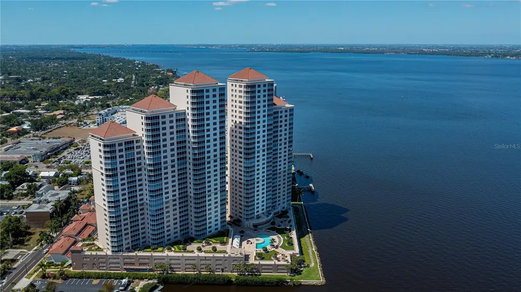 2104 W 1st Street Fort Myers FL 33901