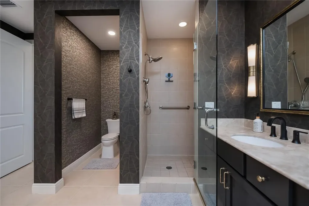 2104 W 1st Street Fort Myers FL 33901