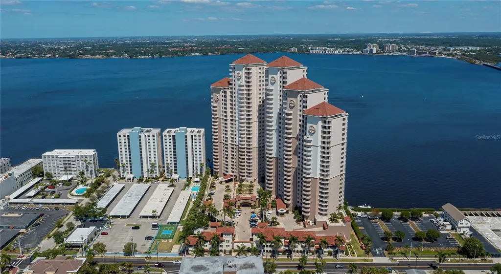 2104 W 1st Street Fort Myers FL 33901