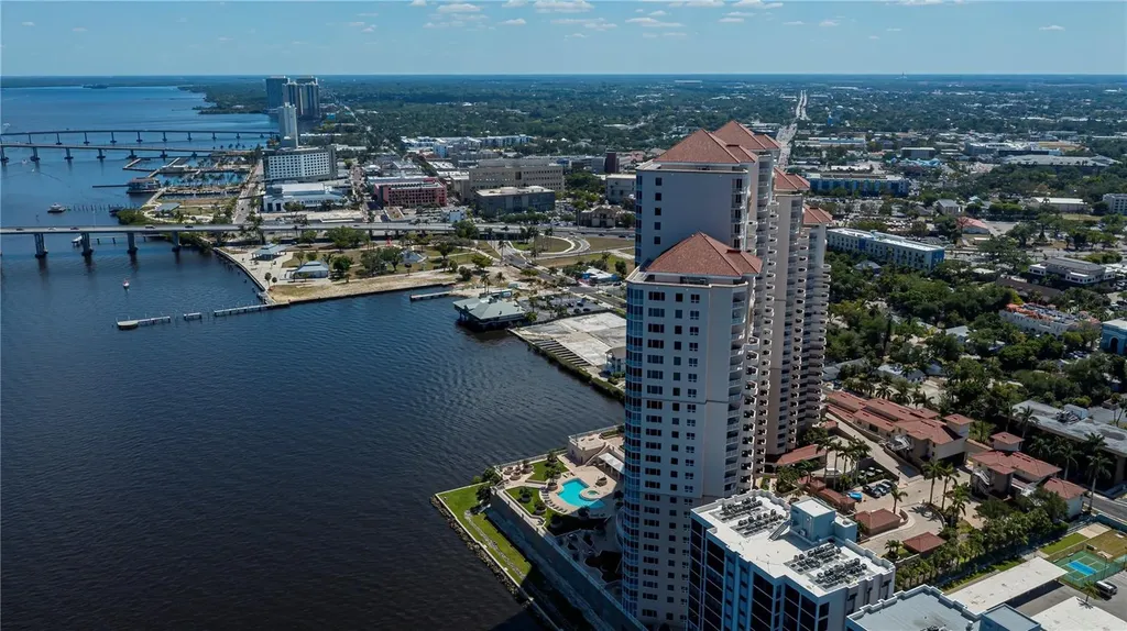 2104 W 1st Street Fort Myers FL 33901