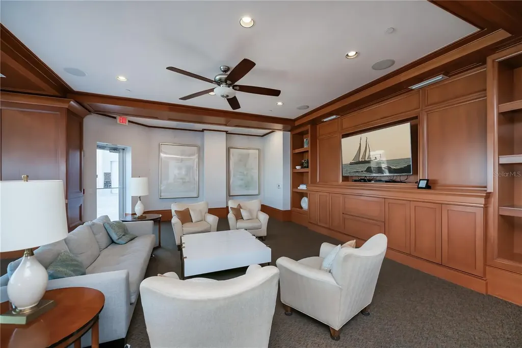 2104 W 1st Street Fort Myers FL 33901