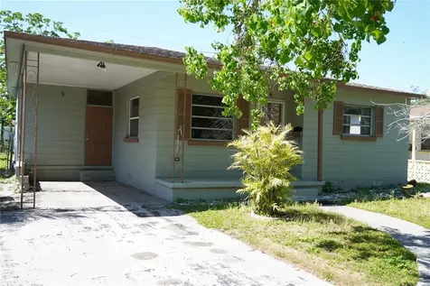 5012 Oxford Avenue N St Petersburg FL 33710