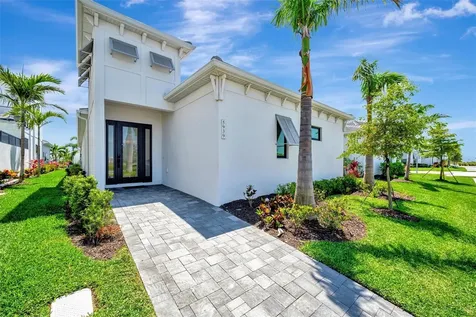 5939 Redbay Boulevard Bradenton FL 34210