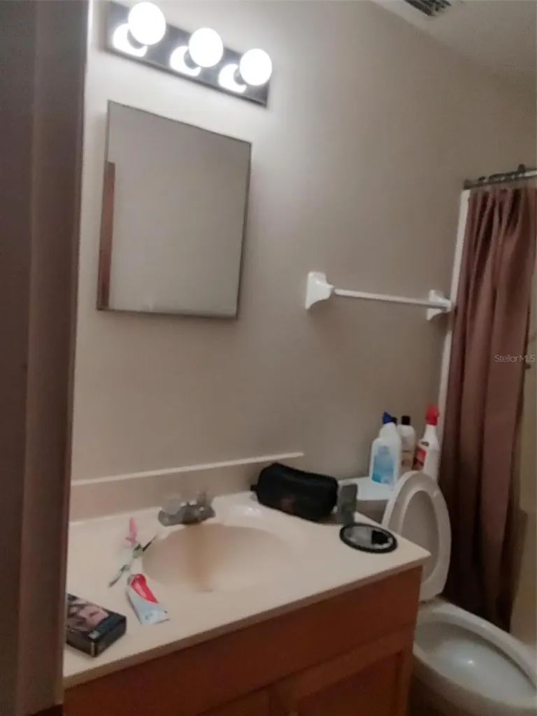 1402 Thousand Roses Drive W. Lake Wales FL 33853