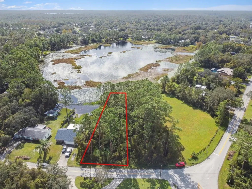 2417 E Lake Drive Deland FL 32724