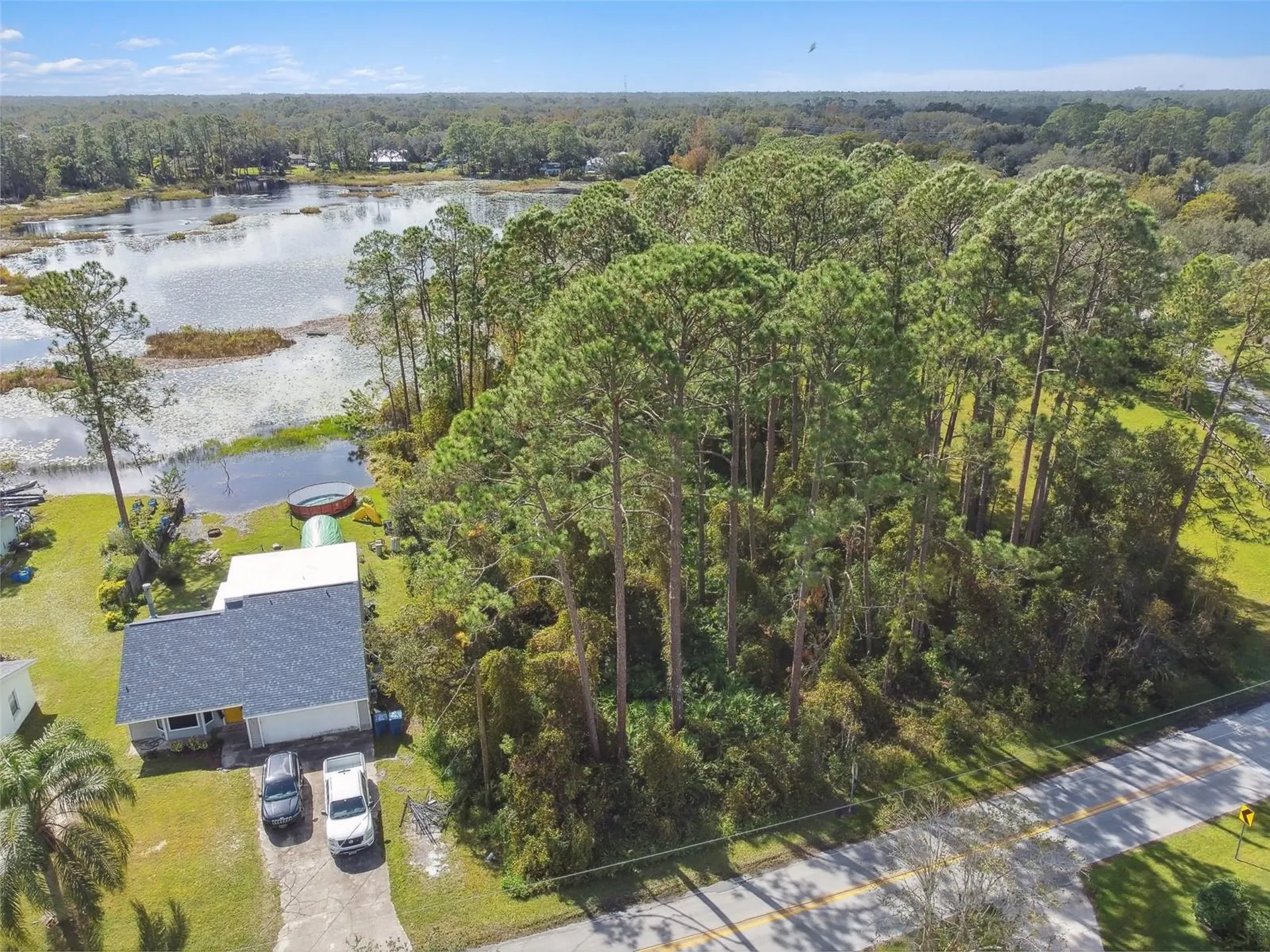 2417 E Lake Drive Deland FL 32724