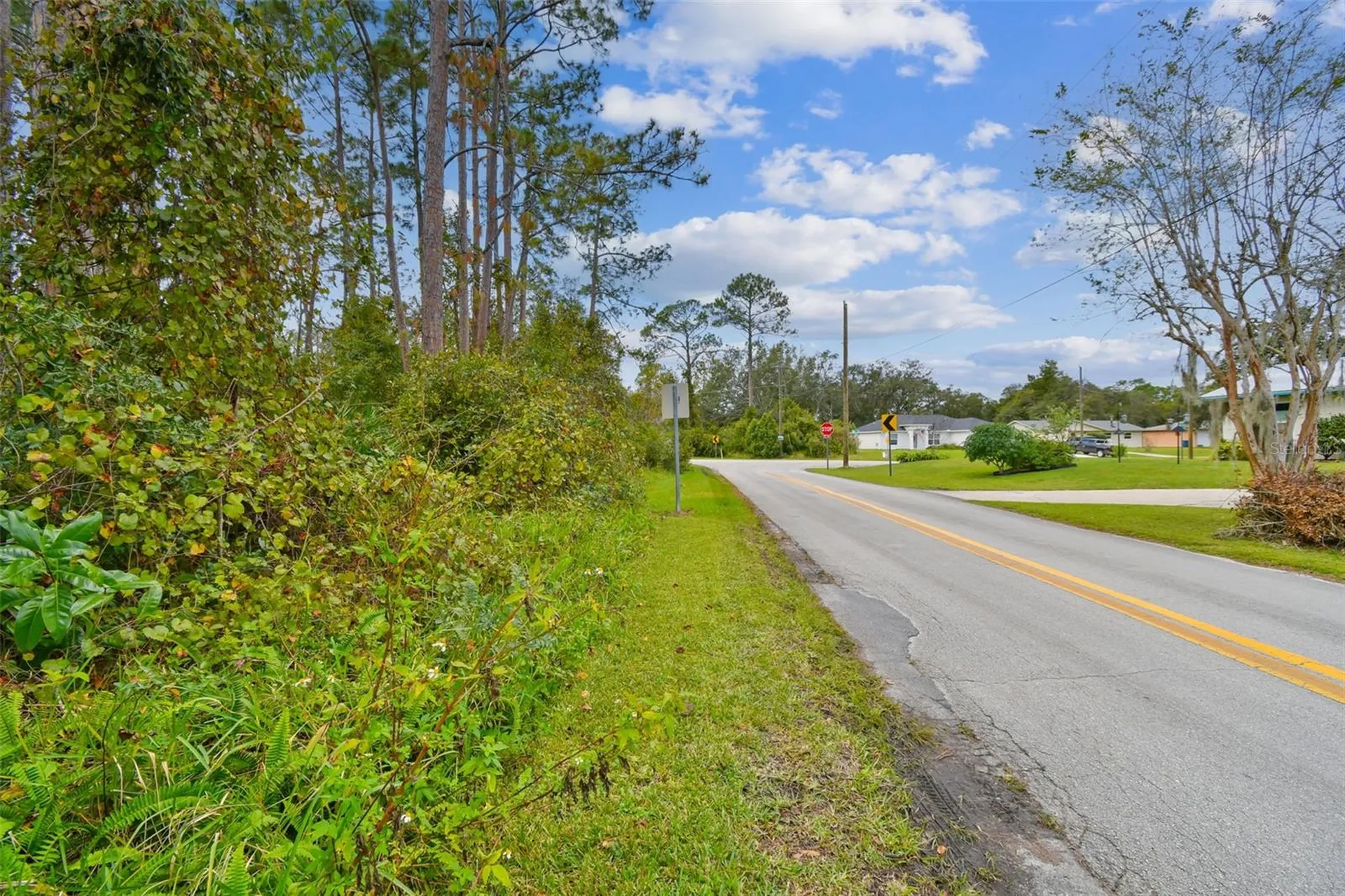 2417 E Lake Drive Deland FL 32724