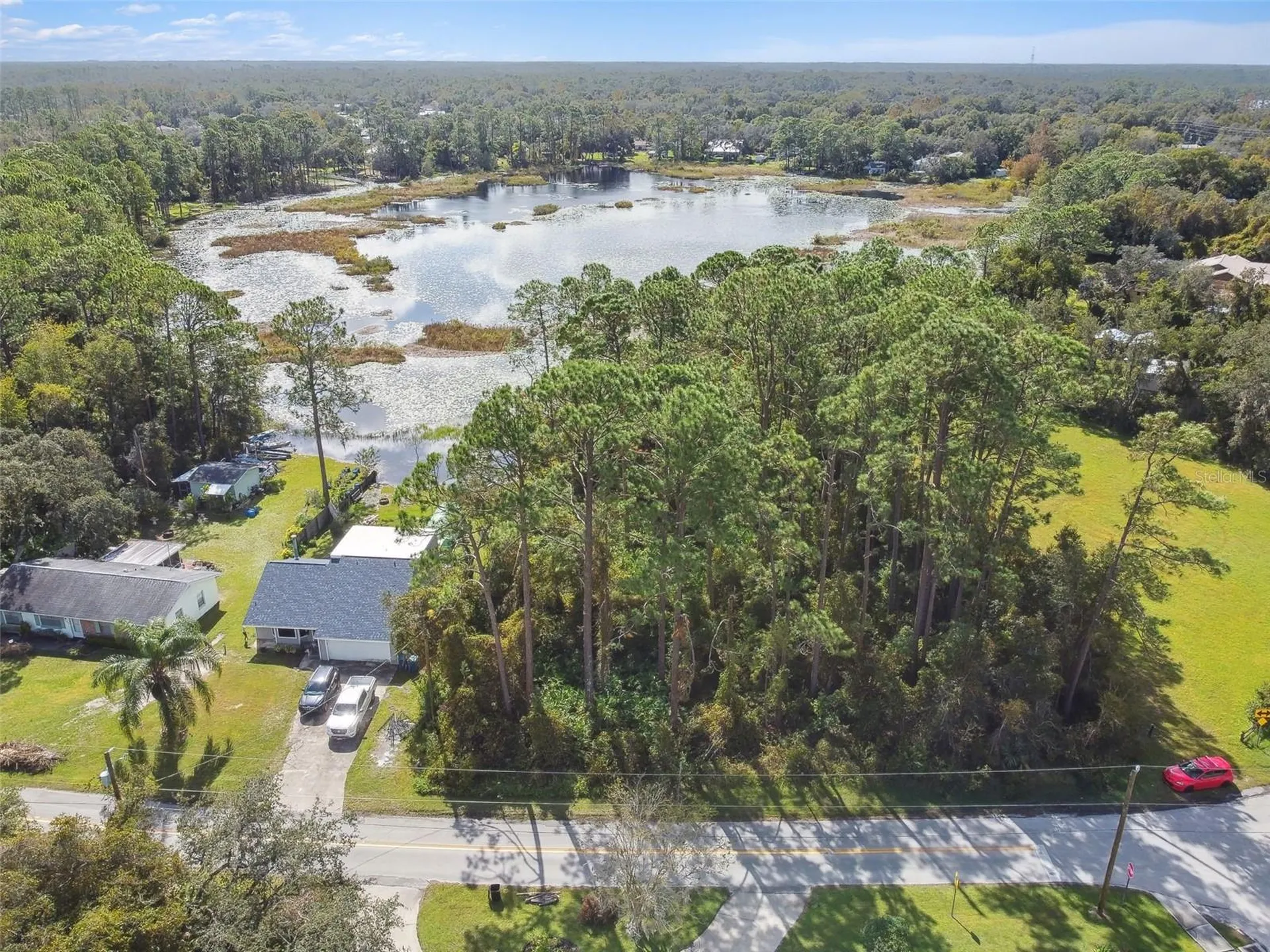 2417 E Lake Drive Deland FL 32724