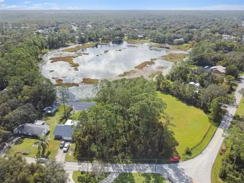 2417 E Lake Drive Deland FL 32724