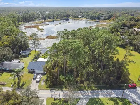 2417 E Lake Drive Deland FL 32724