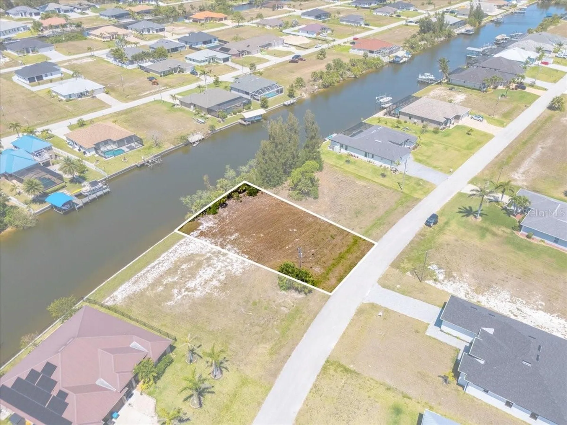 2306 NW 37th Place Cape Coral FL 33993