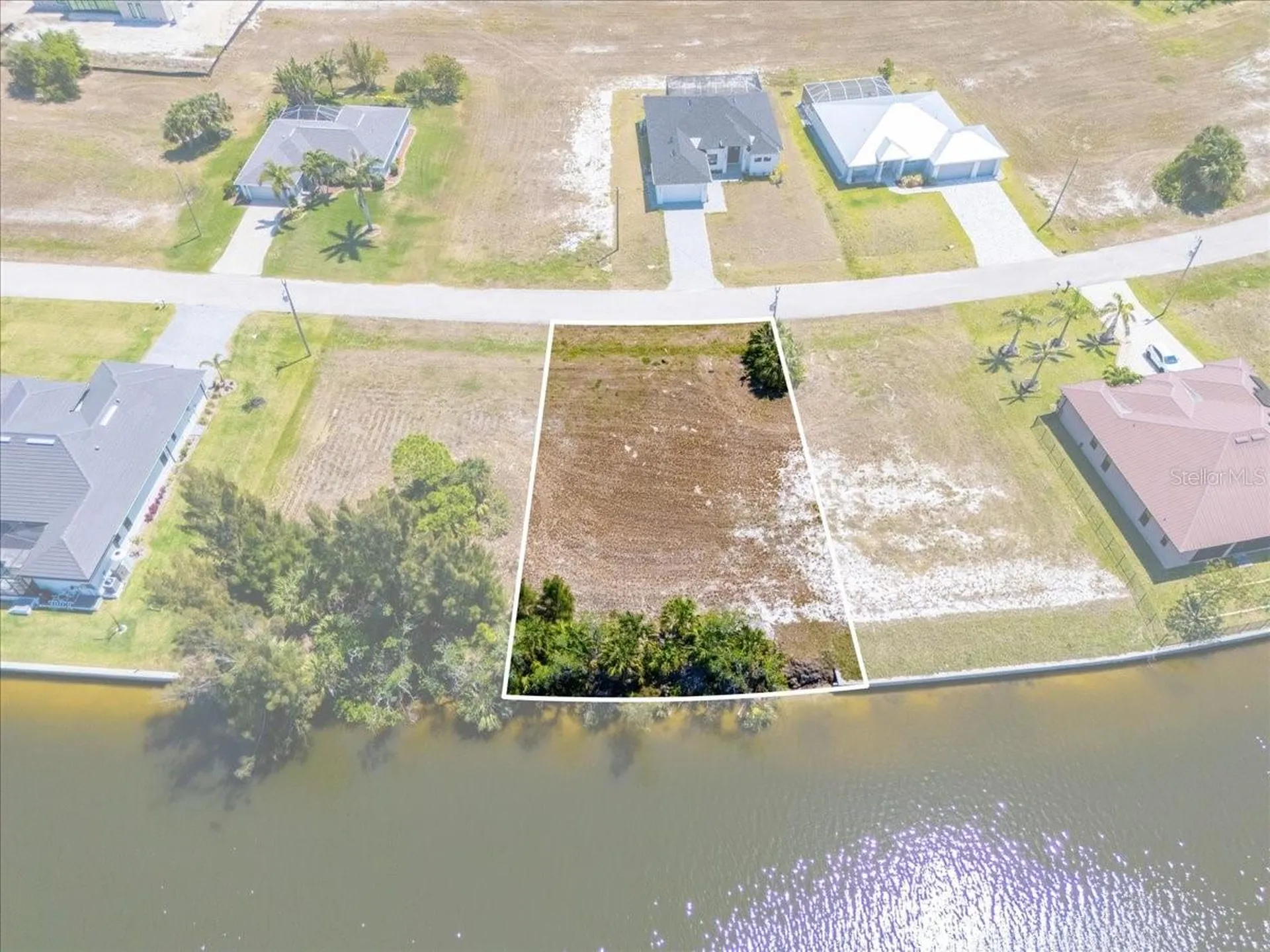 2306 NW 37th Place Cape Coral FL 33993