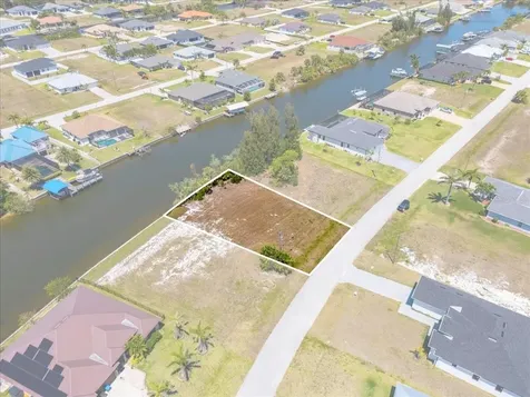 2306 NW 37th Place Cape Coral FL 33993