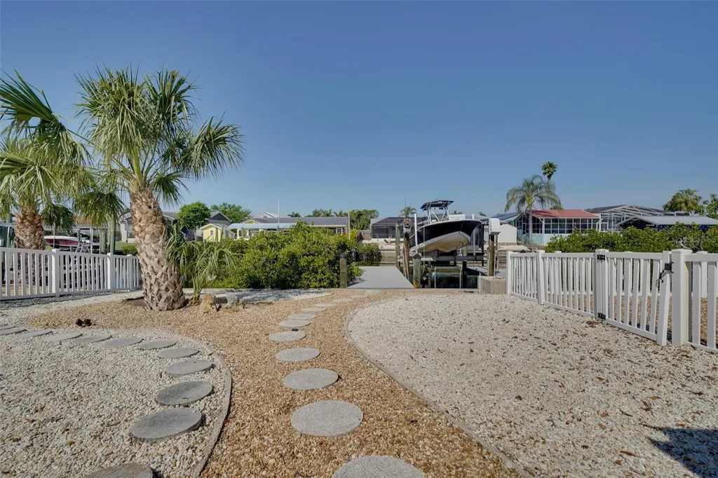 6528 Santiago Court Apollo Beach FL 33572