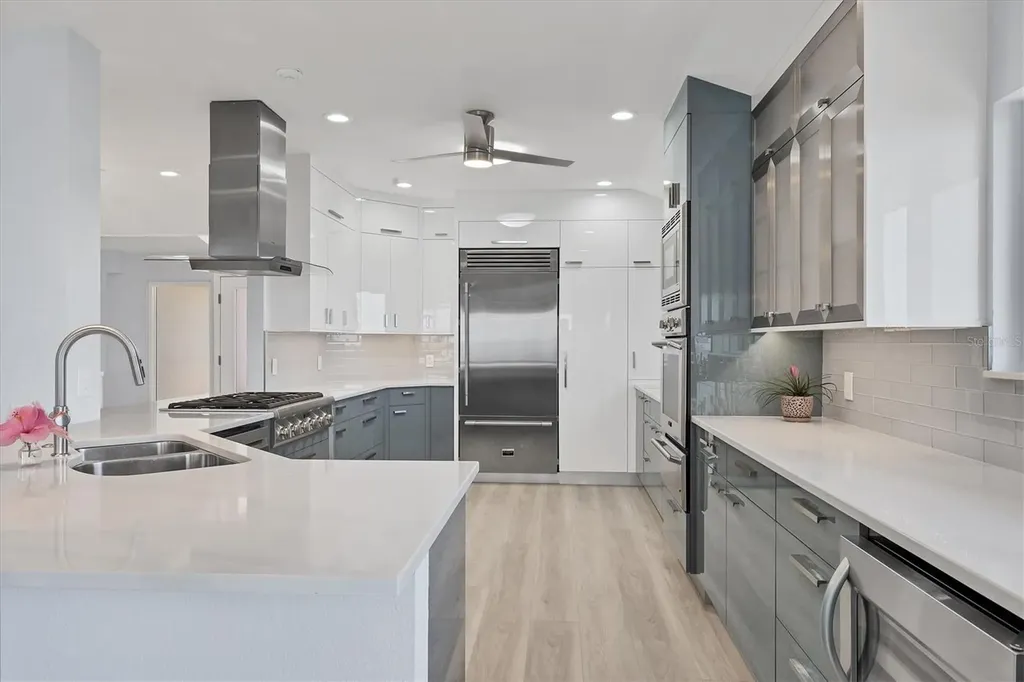 3931 Bay Shore Road Sarasota FL 34234
