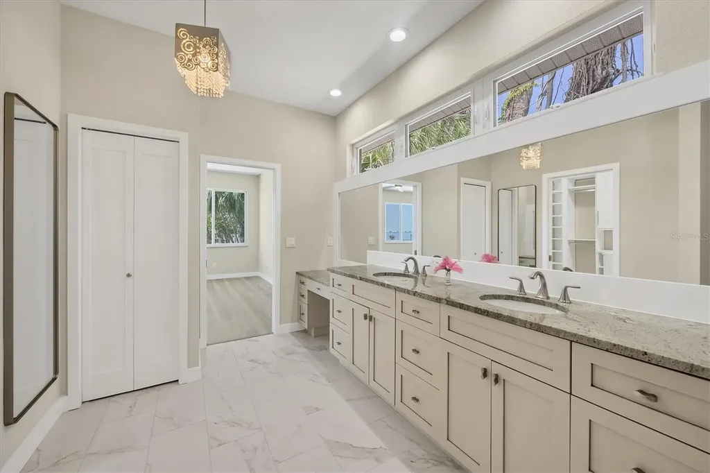 3931 Bay Shore Road Sarasota FL 34234
