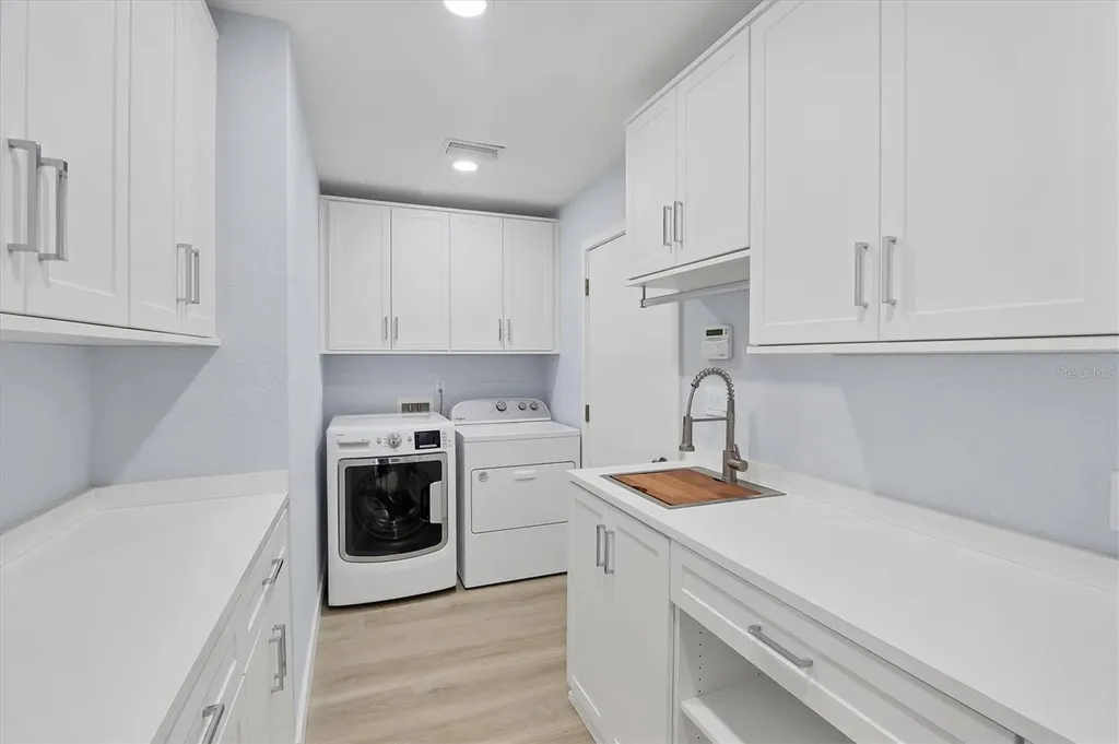 3931 Bay Shore Road Sarasota FL 34234