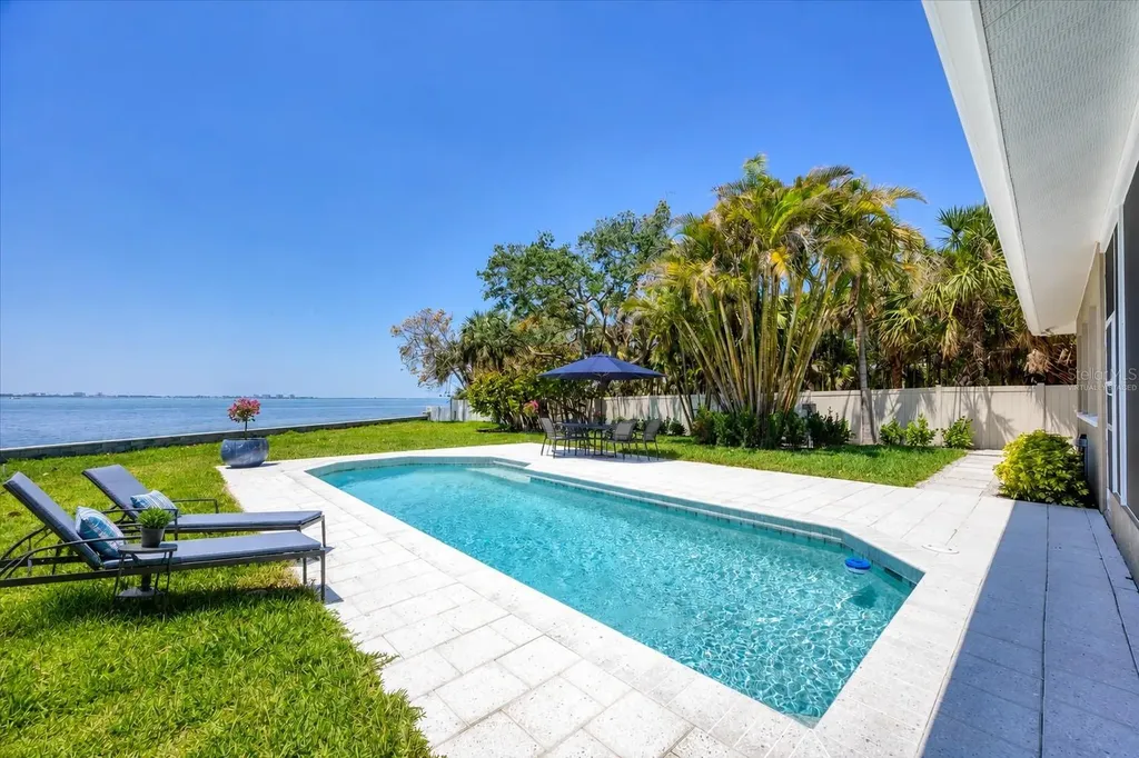 3931 Bay Shore Road Sarasota FL 34234