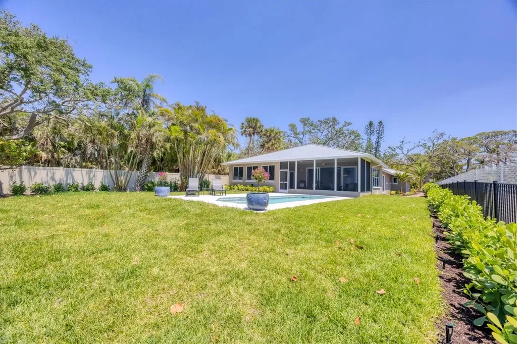 3931 Bay Shore Road Sarasota FL 34234