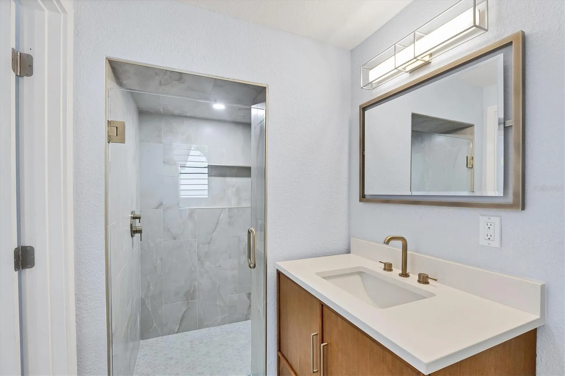 3931 Bay Shore Road Sarasota FL 34234