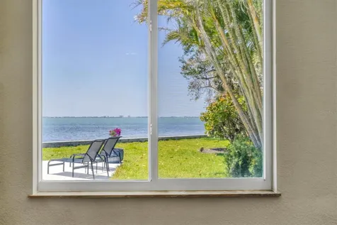 3931 Bay Shore Road Sarasota FL 34234