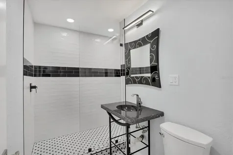 3931 Bay Shore Road Sarasota FL 34234