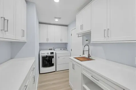 3931 Bay Shore Road Sarasota FL 34234