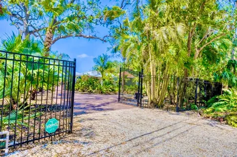3931 Bay Shore Road Sarasota FL 34234