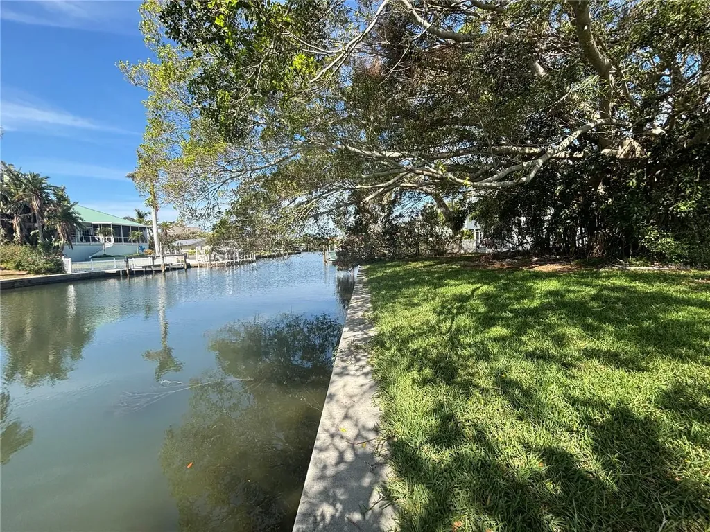4417 Dolphin Lane Palmetto FL 34221