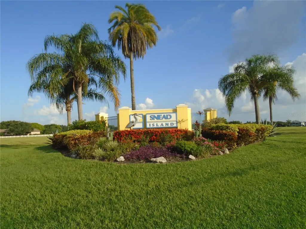 4417 Dolphin Lane Palmetto FL 34221