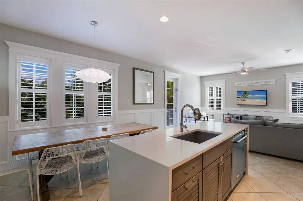 113 Maple Avenue Anna Maria FL 34216