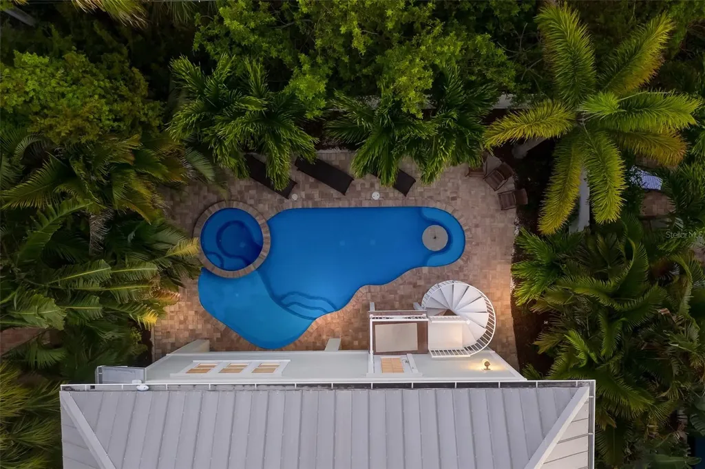 113 Maple Avenue Anna Maria FL 34216