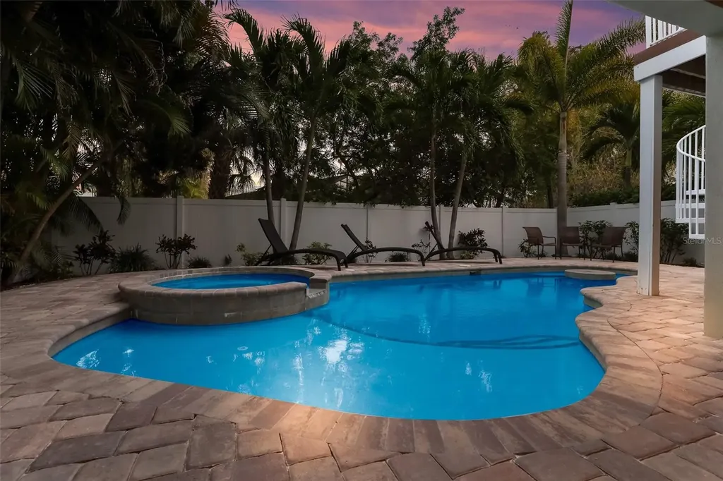 113 Maple Avenue Anna Maria FL 34216