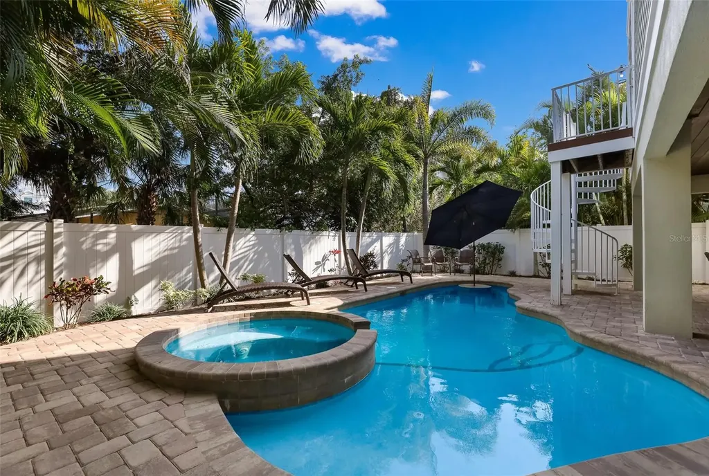 113 Maple Avenue Anna Maria FL 34216