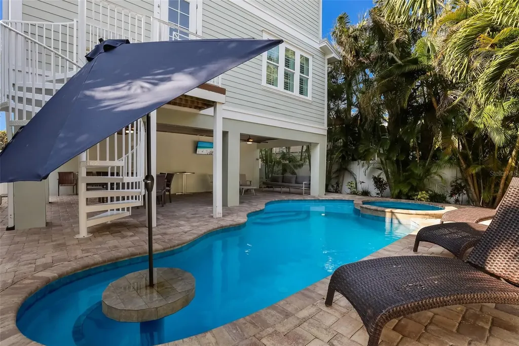 113 Maple Avenue Anna Maria FL 34216