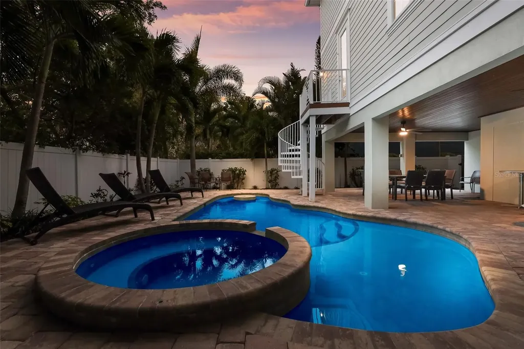 113 Maple Avenue Anna Maria FL 34216