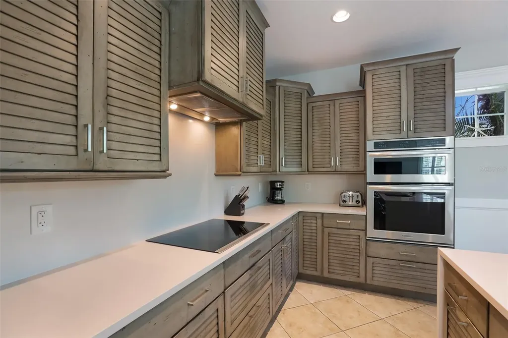 113 Maple Avenue Anna Maria FL 34216