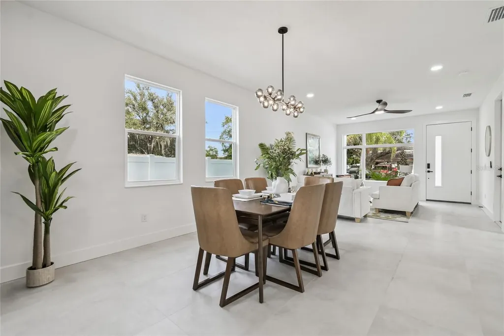 5406 N Pershing Place Tampa FL 33603