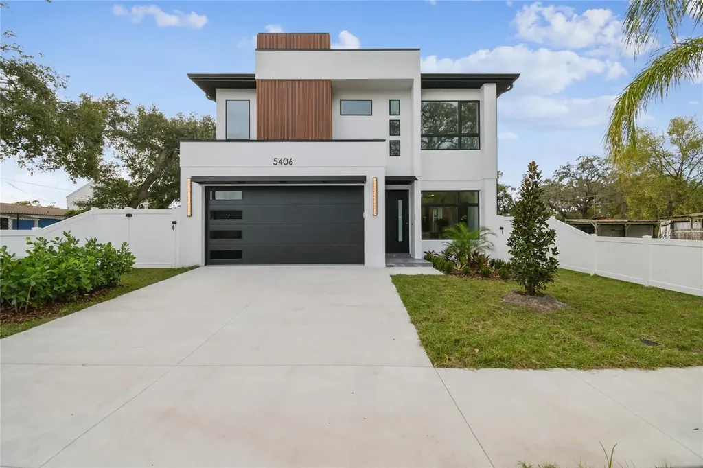 5406 N Pershing Place Tampa FL 33603