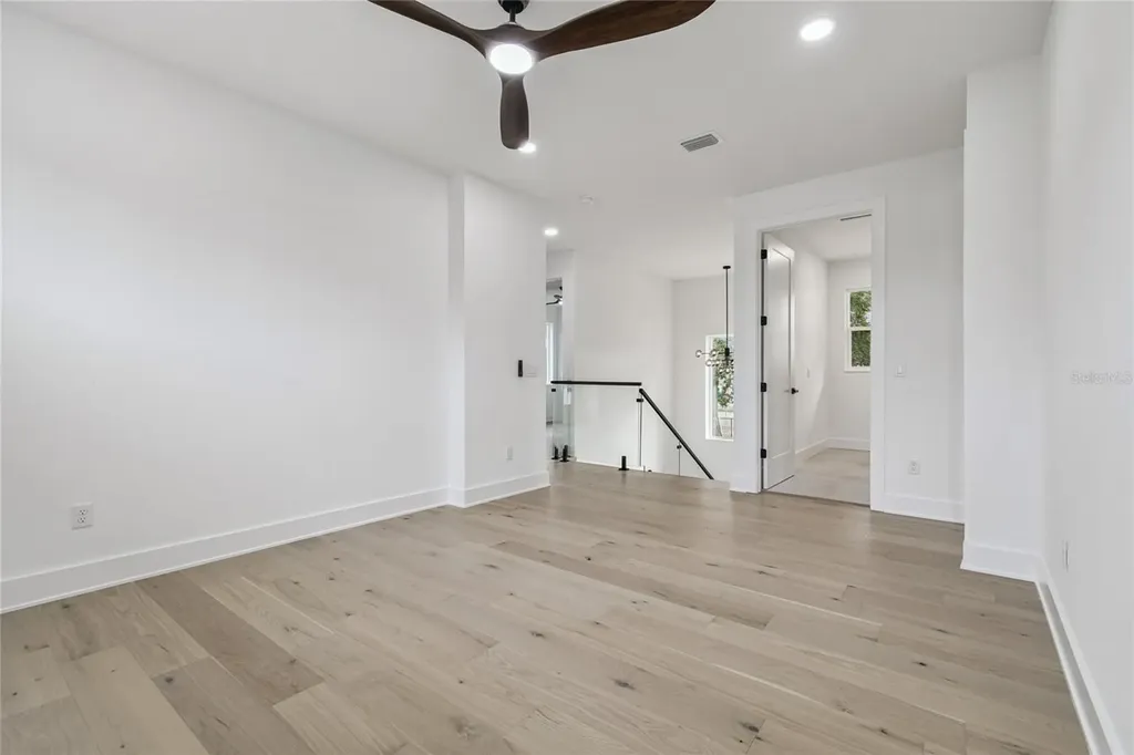 5406 N Pershing Place Tampa FL 33603